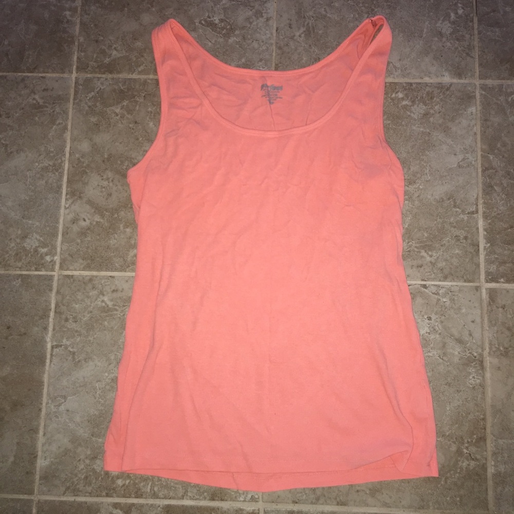 Pink tank top